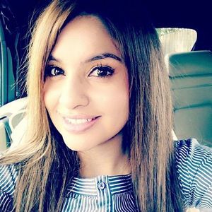 Meet your Posher, Yanett